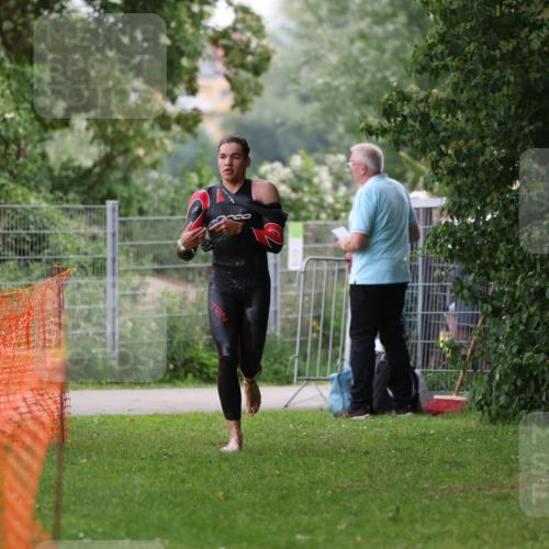 15.06.2025 - 7 Türme Triathlon Michael Strokosch http://msf.ph/oto/7959038 15.06.2025 12:05:30 Schwimmen 652 meine-sportfotos.de