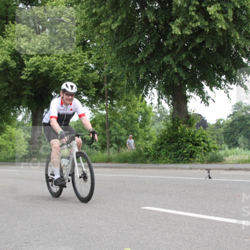 15.06.2025 - 7 Türme Triathlon Yannick Fuchs http://msf.ph/oto/7959085 15.06.2025 11:24:10 Radfahren  meine-sportfotos.de