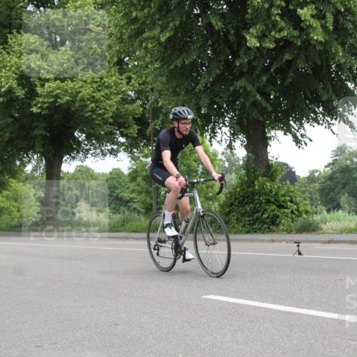 15.06.2025 - 7 Türme Triathlon Yannick Fuchs http://msf.ph/oto/7959103 15.06.2025 11:24:52 Radfahren  meine-sportfotos.de