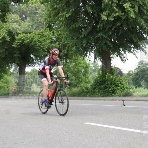 15.06.2025 - 7 Türme Triathlon Yannick Fuchs http://msf.ph/oto/7959130 15.06.2025 11:25:25 Radfahren  meine-sportfotos.de
