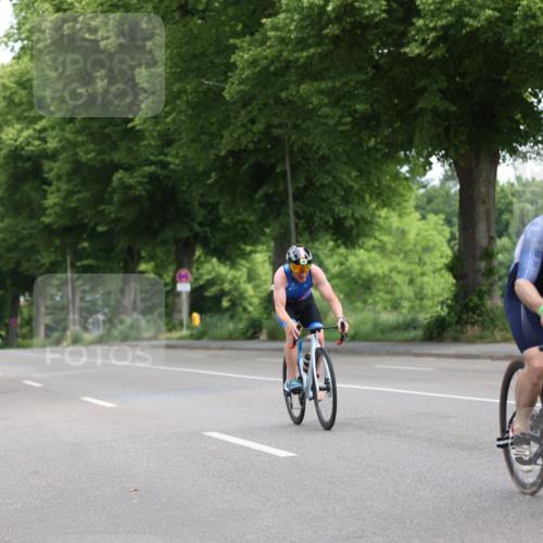 15.06.2025 - 7 Türme Triathlon Yannick Fuchs http://msf.ph/oto/7959136 15.06.2025 09:51:12 Radfahren 48, 49 meine-sportfotos.de