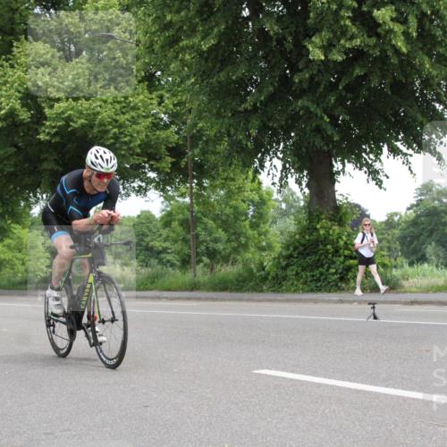 15.06.2025 - 7 Türme Triathlon Yannick Fuchs http://msf.ph/oto/7959138 15.06.2025 11:25:59 Radfahren  meine-sportfotos.de