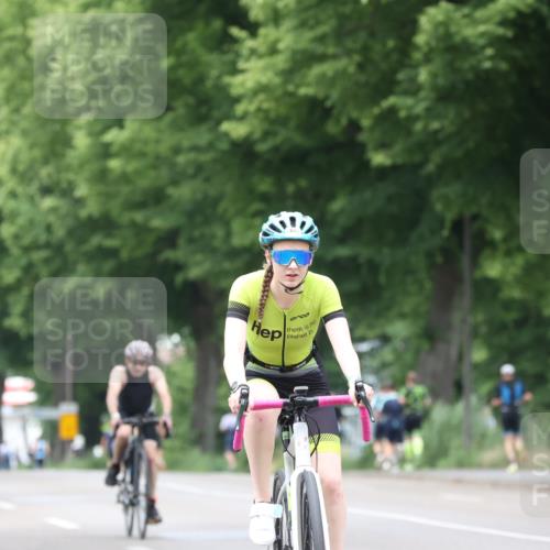15.06.2025 - 7 Türme Triathlon Yannick Fuchs http://msf.ph/oto/7959156 15.06.2025 13:47:24 Radfahren 785, 931, 1174 meine-sportfotos.de
