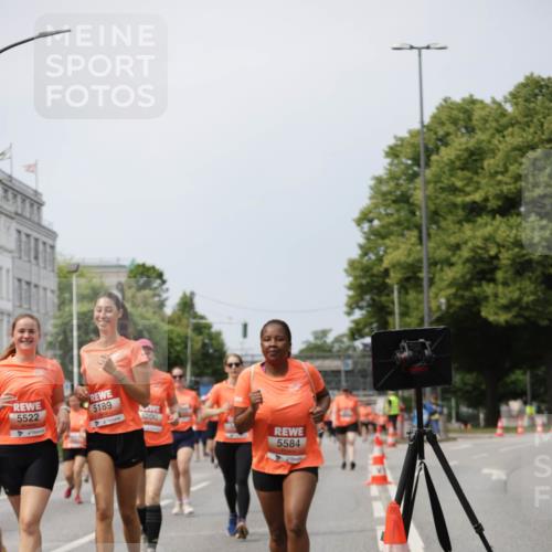 15.06.2025 - REWE Women's Run Jannik Wohlers http://msf.ph/oto/7959223 15.06.2025 09:44:47 Laufen 5189, 5584 meine-sportfotos.de