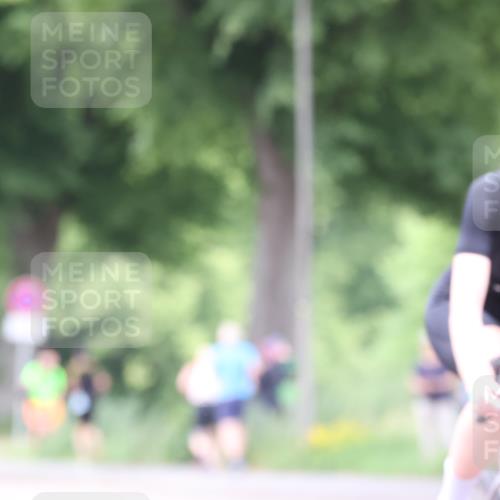 15.06.2025 - 7 Türme Triathlon Yannick Fuchs http://msf.ph/oto/7959265 15.06.2025 13:47:32 Radfahren 553, 809 meine-sportfotos.de