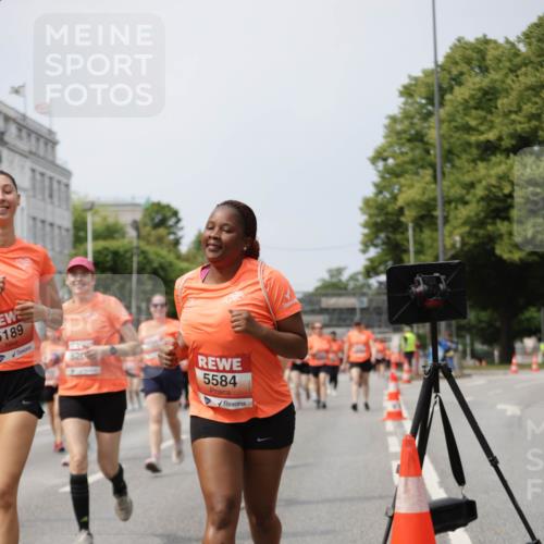 15.06.2025 - REWE Women's Run Jannik Wohlers http://msf.ph/oto/7959280 15.06.2025 09:44:48 Laufen 5189, 5584 meine-sportfotos.de