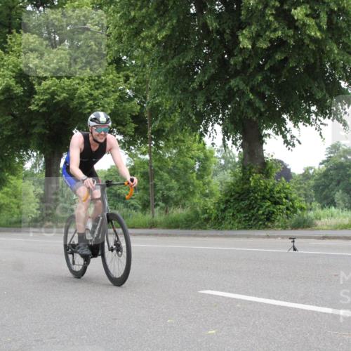 15.06.2025 - 7 Türme Triathlon Yannick Fuchs http://msf.ph/oto/7959281 15.06.2025 11:33:15 Radfahren  meine-sportfotos.de