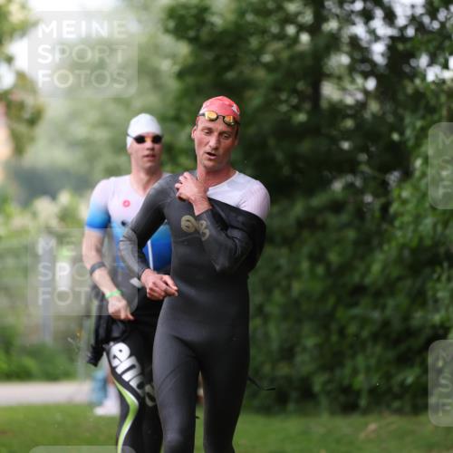 15.06.2025 - 7 Türme Triathlon Michael Strokosch http://msf.ph/oto/7959289 15.06.2025 12:09:01 Schwimmen 465, 505 meine-sportfotos.de