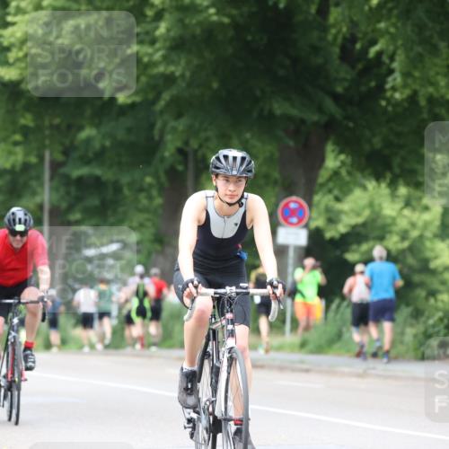15.06.2025 - 7 Türme Triathlon Yannick Fuchs http://msf.ph/oto/7959308 15.06.2025 13:47:34 Radfahren 553, 809 meine-sportfotos.de