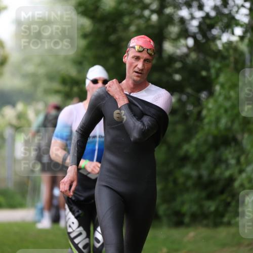 15.06.2025 - 7 Türme Triathlon Michael Strokosch http://msf.ph/oto/7959310 15.06.2025 12:09:02 Schwimmen 465, 505 meine-sportfotos.de