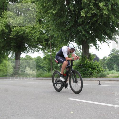 15.06.2025 - 7 Türme Triathlon Yannick Fuchs http://msf.ph/oto/7959321 15.06.2025 11:34:16 Radfahren  meine-sportfotos.de
