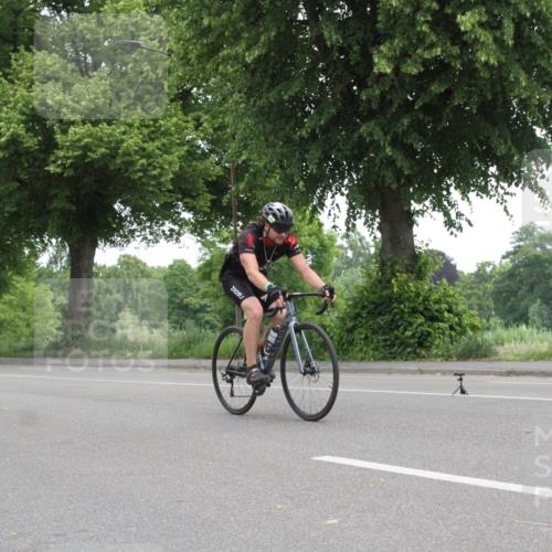 15.06.2025 - 7 Türme Triathlon Yannick Fuchs http://msf.ph/oto/7959337 15.06.2025 11:34:35 Radfahren  meine-sportfotos.de