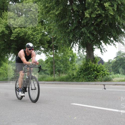 15.06.2025 - 7 Türme Triathlon Yannick Fuchs http://msf.ph/oto/7959362 15.06.2025 11:36:06 Radfahren  meine-sportfotos.de