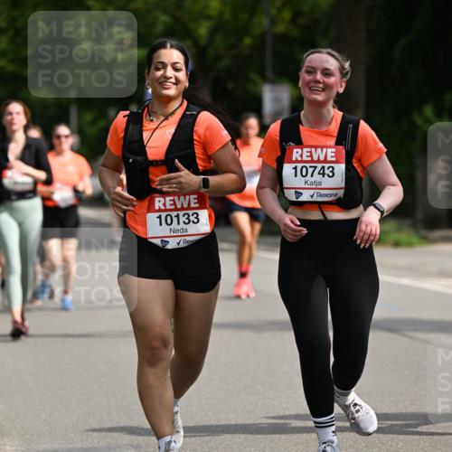 15.06.2025 - REWE Women's Run Dr. Thomas Lammeyer http://msf.ph/oto/7959377 15.06.2025 09:48:54 Laufen 10133, 10743 meine-sportfotos.de