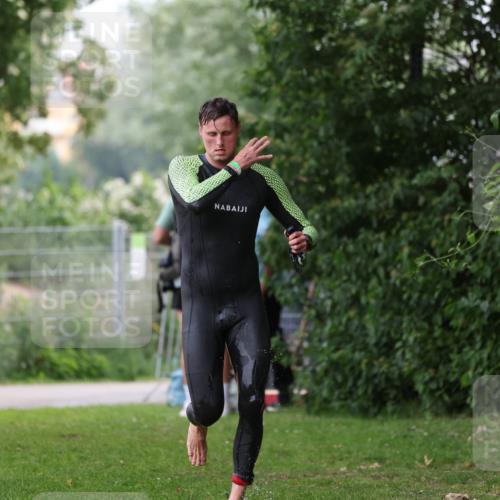 15.06.2025 - 7 Türme Triathlon Michael Strokosch http://msf.ph/oto/7959380 15.06.2025 12:09:38 Schwimmen 437 meine-sportfotos.de