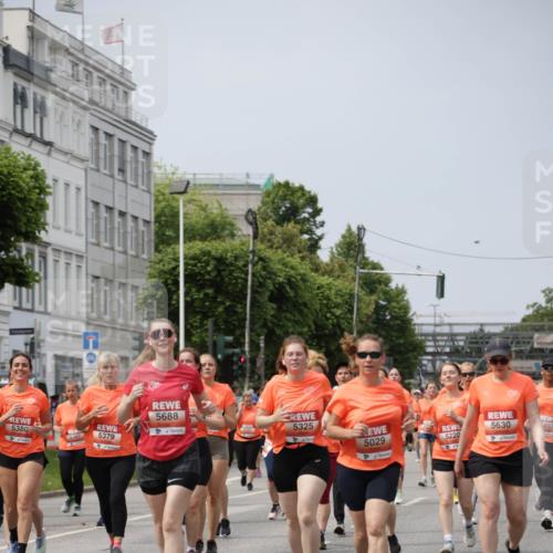 15.06.2025 - REWE Women's Run Jannik Wohlers http://msf.ph/oto/7959483 15.06.2025 09:44:54 Laufen 5380, 6367, 5688, 5325, 5379, 5630, 257, 5220, 5029 meine-sportfotos.de