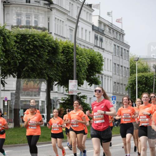 15.06.2025 - REWE Women's Run Jannik Wohlers http://msf.ph/oto/7959515 15.06.2025 09:44:56 Laufen 5380, 5399, 5450, 5688, 5391, 5325 meine-sportfotos.de