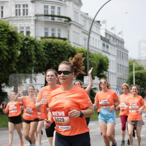 15.06.2025 - REWE Women's Run Jannik Wohlers http://msf.ph/oto/7959547 15.06.2025 09:44:58 Laufen 380, 5029, 5324, 5221 meine-sportfotos.de