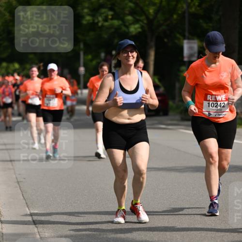 15.06.2025 - REWE Women's Run Dr. Thomas Lammeyer http://msf.ph/oto/7959613 15.06.2025 09:49:06 Laufen 10242 meine-sportfotos.de