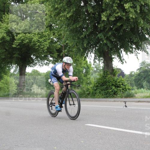 15.06.2025 - 7 Türme Triathlon Yannick Fuchs http://msf.ph/oto/7959635 15.06.2025 11:39:22 Radfahren  meine-sportfotos.de