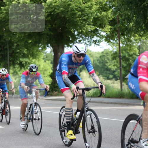 15.06.2025 - 7 Türme Triathlon Yannick Fuchs http://msf.ph/oto/7959637 15.06.2025 09:52:24 Radfahren 39, 40 meine-sportfotos.de