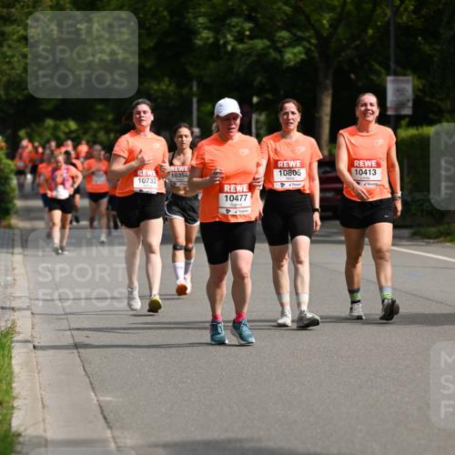 15.06.2025 - REWE Women's Run Dr. Thomas Lammeyer http://msf.ph/oto/7959657 15.06.2025 09:49:08 Laufen 10354, 10732, 10477, 10805, 10413 meine-sportfotos.de