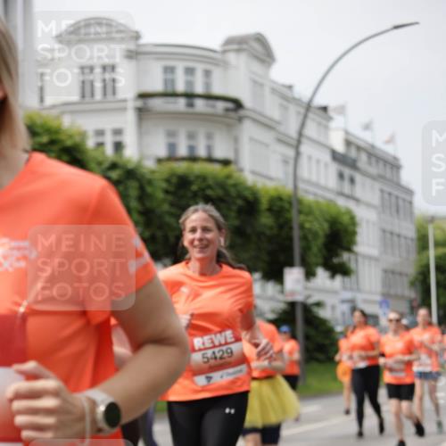 15.06.2025 - REWE Women's Run Jannik Wohlers http://msf.ph/oto/7959700 15.06.2025 09:45:04 Laufen 5429 meine-sportfotos.de