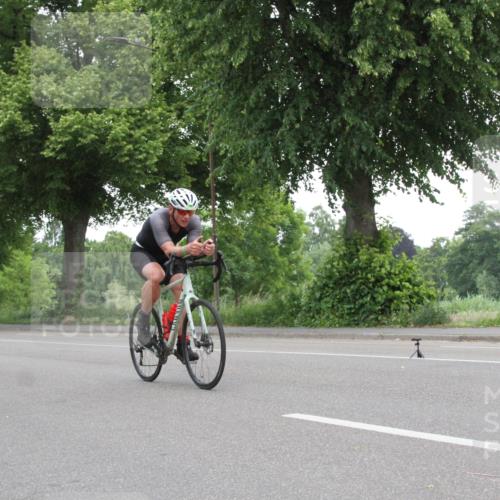 15.06.2025 - 7 Türme Triathlon Yannick Fuchs http://msf.ph/oto/7959766 15.06.2025 11:41:48 Radfahren  meine-sportfotos.de
