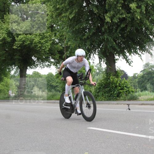 15.06.2025 - 7 Türme Triathlon Yannick Fuchs http://msf.ph/oto/7959785 15.06.2025 11:42:26 Radfahren  meine-sportfotos.de