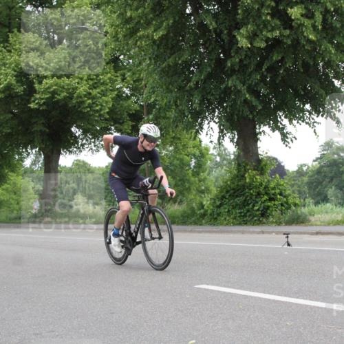 15.06.2025 - 7 Türme Triathlon Yannick Fuchs http://msf.ph/oto/7959800 15.06.2025 11:42:28 Radfahren  meine-sportfotos.de