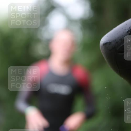 15.06.2025 - 7 Türme Triathlon Michael Strokosch http://msf.ph/oto/7959803 15.06.2025 12:10:20 Schwimmen 374, 410, 571 meine-sportfotos.de