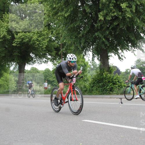 15.06.2025 - 7 Türme Triathlon Yannick Fuchs http://msf.ph/oto/7959826 15.06.2025 11:42:41 Radfahren  meine-sportfotos.de