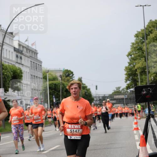 15.06.2025 - REWE Women's Run Jannik Wohlers http://msf.ph/oto/7959849 15.06.2025 09:45:09 Laufen 5147 meine-sportfotos.de