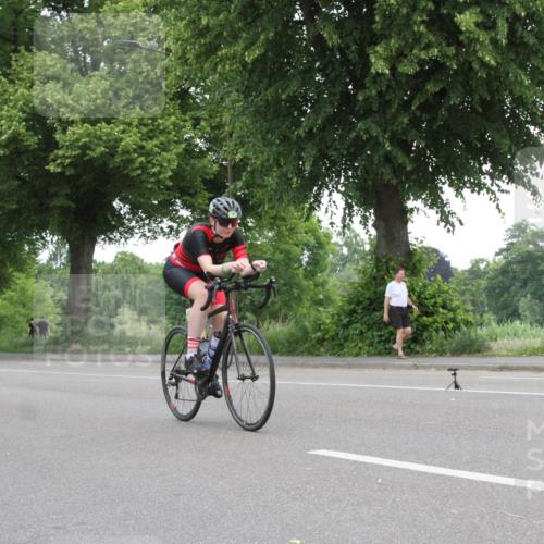 15.06.2025 - 7 Türme Triathlon Yannick Fuchs http://msf.ph/oto/7959930 15.06.2025 11:44:24 Radfahren  meine-sportfotos.de
