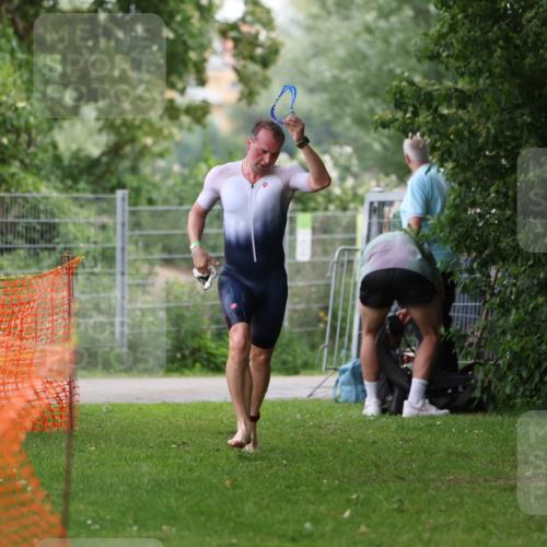 15.06.2025 - 7 Türme Triathlon Michael Strokosch http://msf.ph/oto/7959947 15.06.2025 12:10:56 Schwimmen 392, 399, 611 meine-sportfotos.de