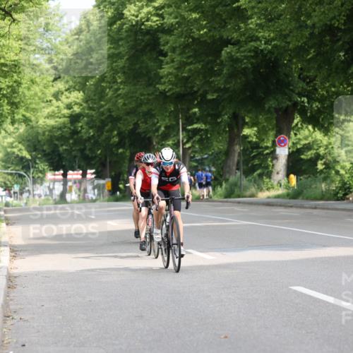15.06.2025 - 7 Türme Triathlon Yannick Fuchs http://msf.ph/oto/7959971 15.06.2025 09:54:49 Radfahren 117, 118, 119 meine-sportfotos.de