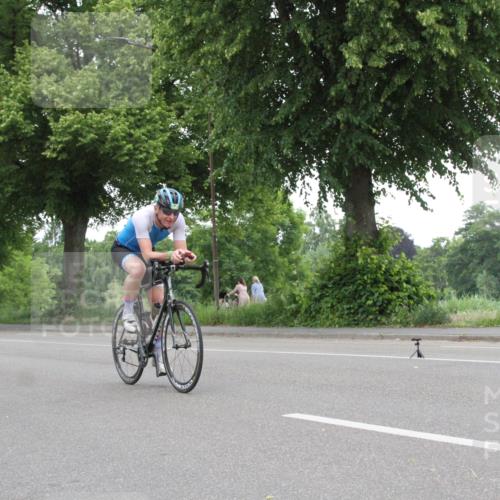15.06.2025 - 7 Türme Triathlon Yannick Fuchs http://msf.ph/oto/7959990 15.06.2025 11:45:59 Radfahren  meine-sportfotos.de
