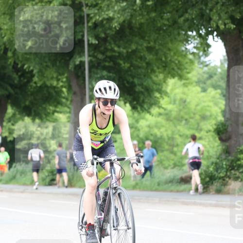 15.06.2025 - 7 Türme Triathlon Yannick Fuchs http://msf.ph/oto/7960020 15.06.2025 13:48:20 Radfahren 403, 934, 958, 1195 meine-sportfotos.de
