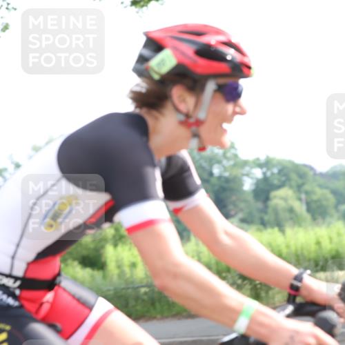 15.06.2025 - 7 Türme Triathlon Yannick Fuchs http://msf.ph/oto/7960030 15.06.2025 09:54:51 Radfahren 117, 118, 119 meine-sportfotos.de