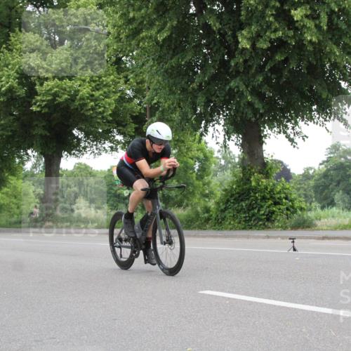 15.06.2025 - 7 Türme Triathlon Yannick Fuchs http://msf.ph/oto/7960040 15.06.2025 11:46:23 Radfahren  meine-sportfotos.de