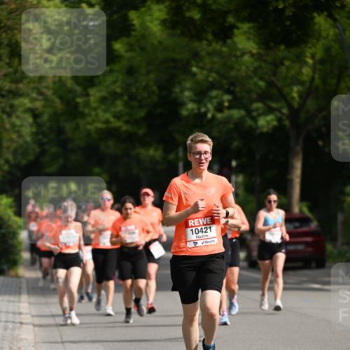 15.06.2025 - REWE Women's Run Dr. Thomas Lammeyer http://msf.ph/oto/7960101 15.06.2025 09:49:31 Laufen 10421 meine-sportfotos.de
