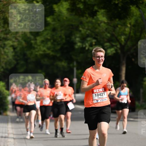 15.06.2025 - REWE Women's Run Dr. Thomas Lammeyer http://msf.ph/oto/7960116 15.06.2025 09:49:32 Laufen 10421 meine-sportfotos.de