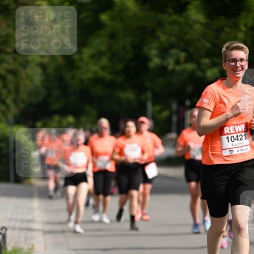 15.06.2025 - REWE Women's Run Dr. Thomas Lammeyer http://msf.ph/oto/7960126 15.06.2025 09:49:33 Laufen 10421 meine-sportfotos.de