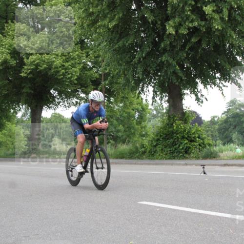15.06.2025 - 7 Türme Triathlon Yannick Fuchs http://msf.ph/oto/7960146 15.06.2025 11:46:36 Radfahren  meine-sportfotos.de