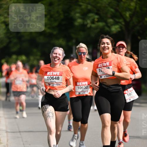 15.06.2025 - REWE Women's Run Dr. Thomas Lammeyer http://msf.ph/oto/7960175 15.06.2025 09:49:37 Laufen 10648, 10632, 16, 10718 meine-sportfotos.de