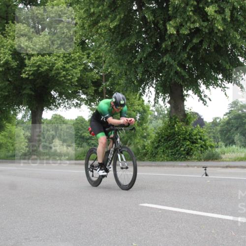 15.06.2025 - 7 Türme Triathlon Yannick Fuchs http://msf.ph/oto/7960206 15.06.2025 11:46:44 Radfahren  meine-sportfotos.de