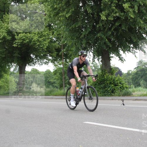 15.06.2025 - 7 Türme Triathlon Yannick Fuchs http://msf.ph/oto/7960214 15.06.2025 11:46:45 Radfahren  meine-sportfotos.de