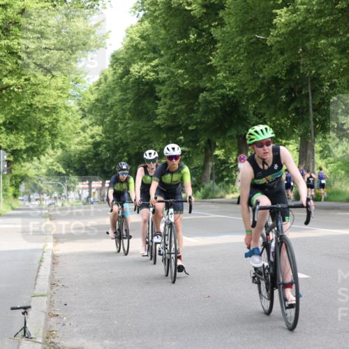 15.06.2025 - 7 Türme Triathlon Yannick Fuchs http://msf.ph/oto/7960288 15.06.2025 09:55:34 Radfahren 122, 123, 124 meine-sportfotos.de