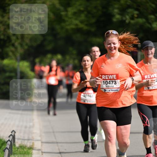 15.06.2025 - REWE Women's Run Dr. Thomas Lammeyer http://msf.ph/oto/7960289 15.06.2025 09:49:43 Laufen 10168, 10473 meine-sportfotos.de