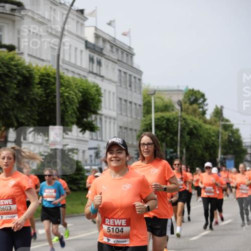 15.06.2025 - REWE Women's Run Jannik Wohlers http://msf.ph/oto/7960368 15.06.2025 09:45:30 Laufen 5603, 5104 meine-sportfotos.de